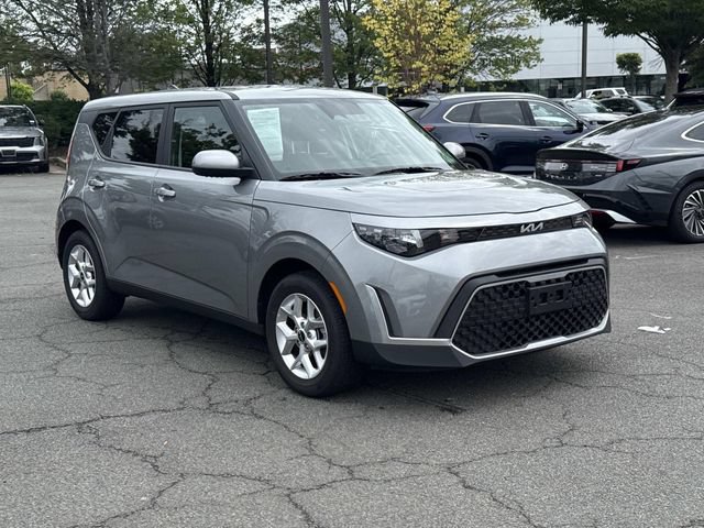 Used 2025 Kia Soul LX w/ LX Technology Package