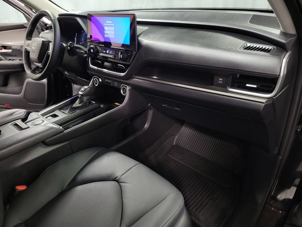 Used 2026 Toyota Grand Highlander AWD image 36