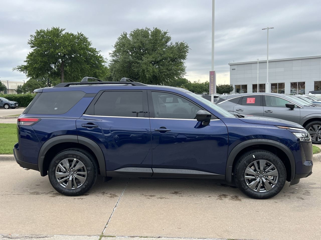 New 2026 Nissan Pathfinder SV FWD image 3