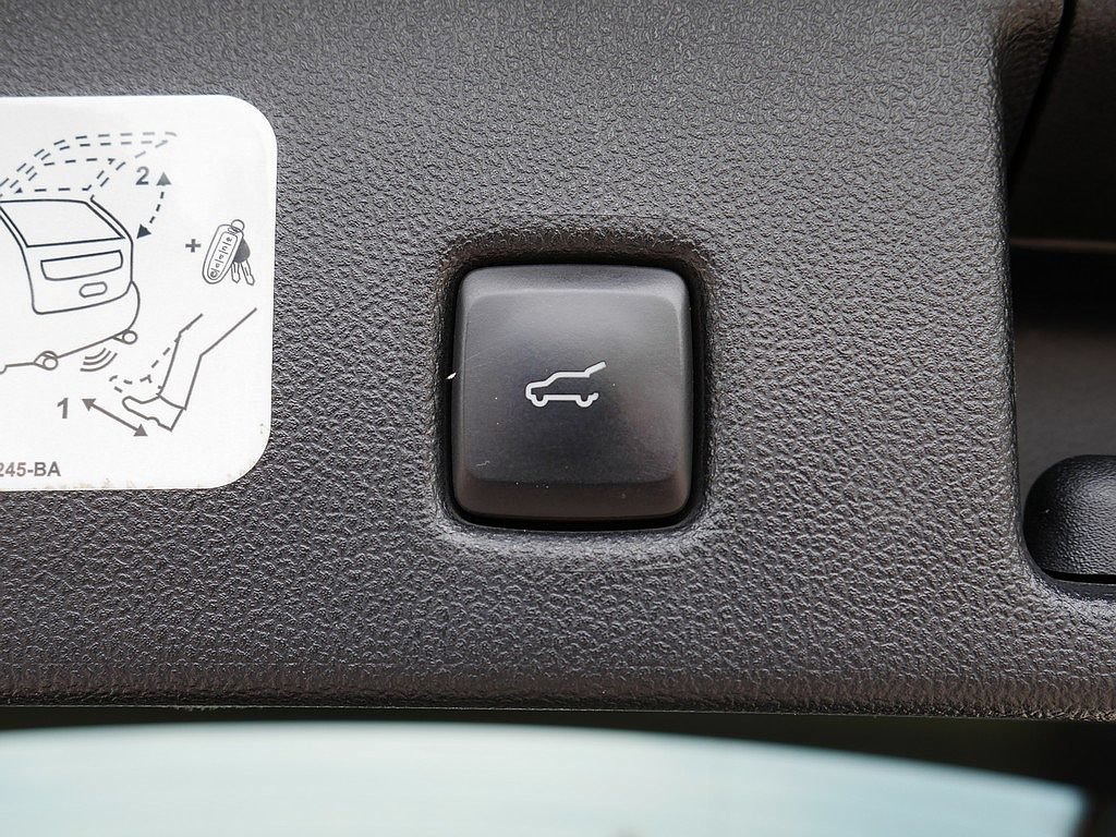Used 2020 Ford Escape SEL FWD image 51