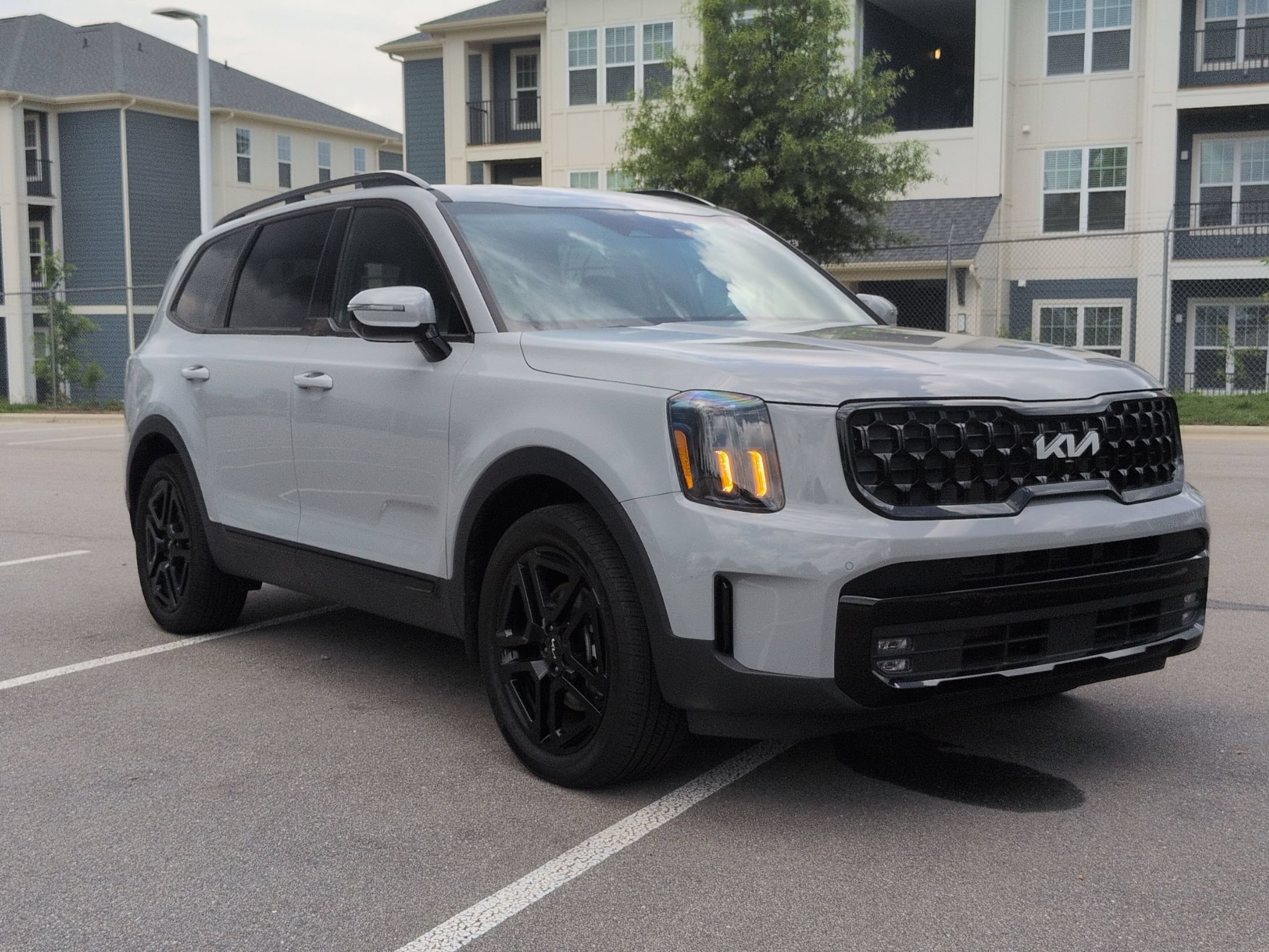 Used 2024 Kia Telluride SX Prestige X-Line AWD/4WD image 1