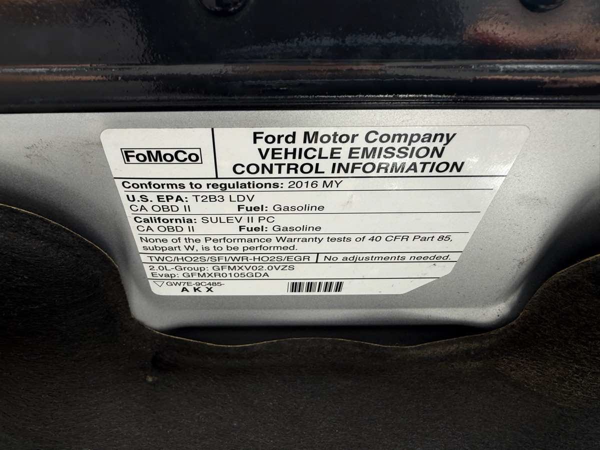 Used 2016 Ford Fusion SE w/ Equipment Group 502A FWD image 11