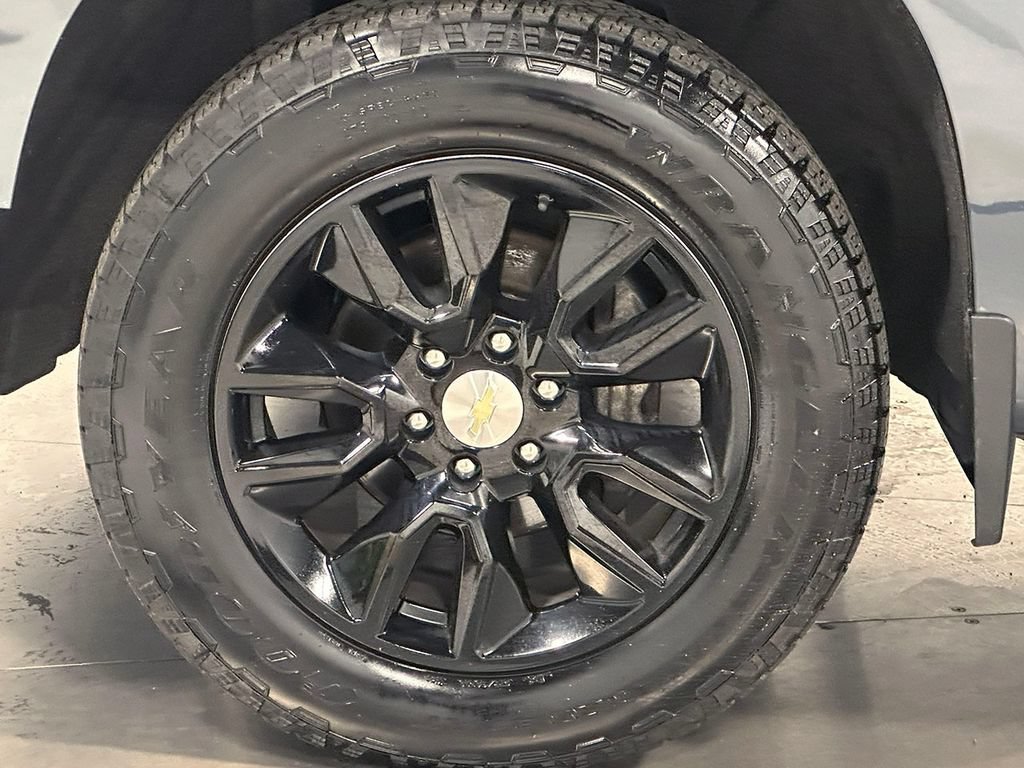 Used 2020 Chevrolet Silverado 1500 Custom w/ Custom Value Package AWD/4WD image 15
