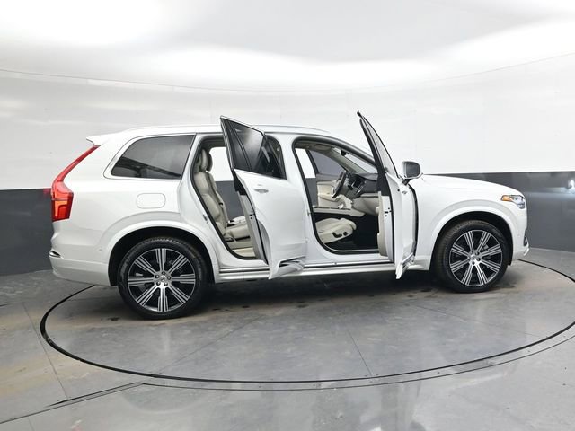 Used 2024 Volvo XC90 B6 Ultimate w/ Protection Package Premier image 40