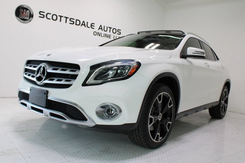 Used 2019 Mercedes-Benz GLA 250 4MATIC w/ Premium Package image 1