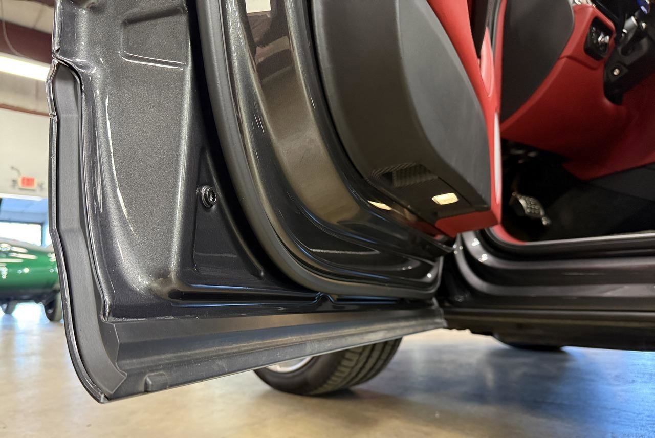 Used 2018 Bentley Bentayga image 60