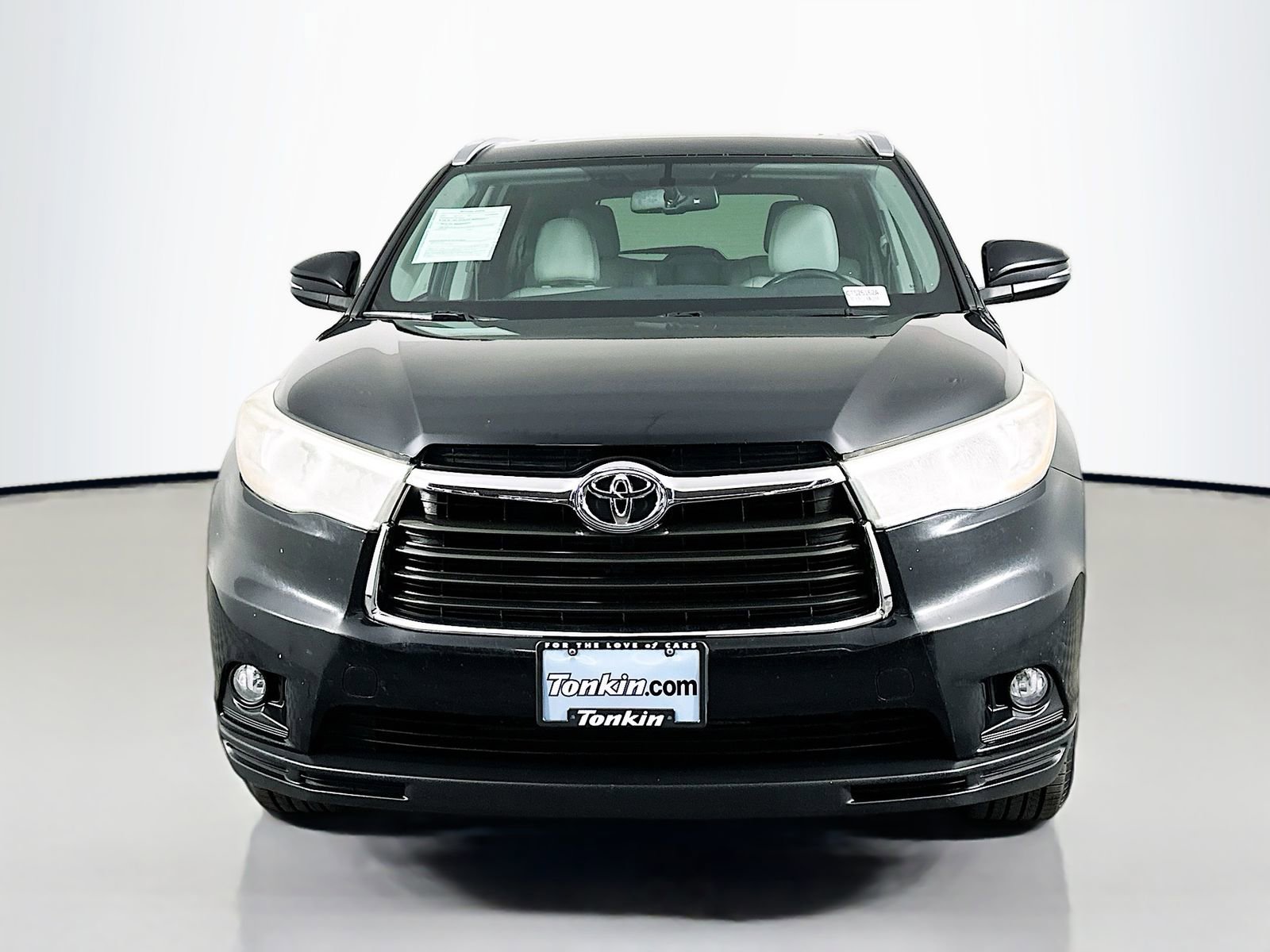 Used 2015 Toyota Highlander XLE image 2