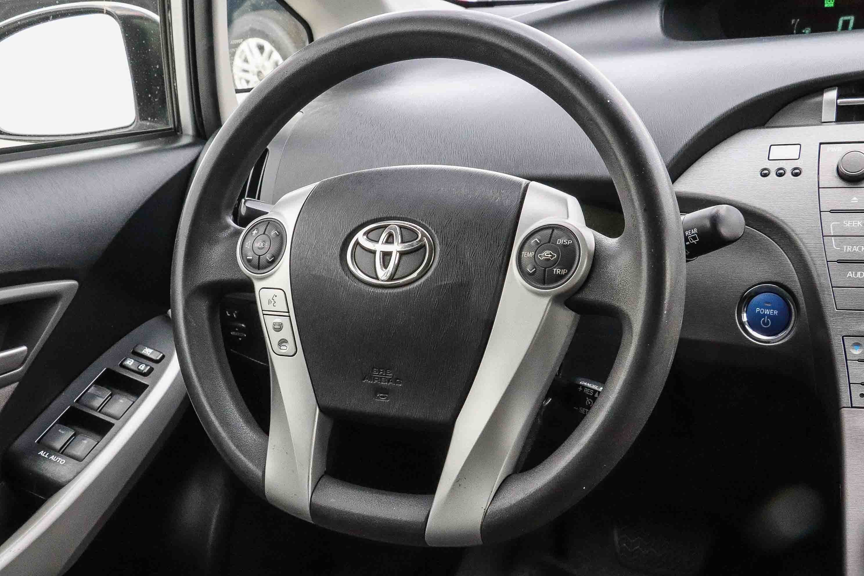 Used 2012 Toyota Prius Prime Plug-In Hybrid FWD image 15