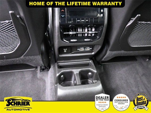 Used 2021 Jeep Grand Cherokee L Laredo image 35