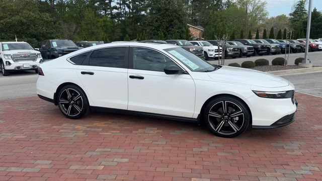 Used 2024 Honda Accord Sport image 4
