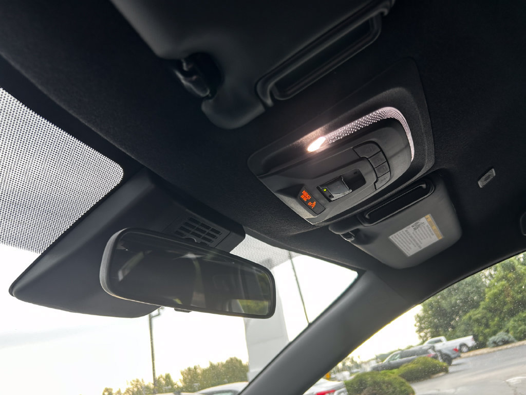 Used 2025 Toyota Corolla SE FWD image 18