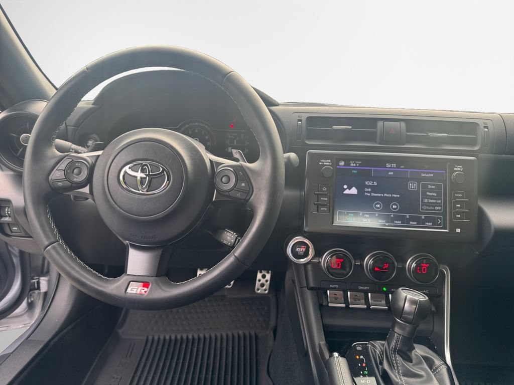 Used 2024 Toyota GR86 Premium RWD image 23