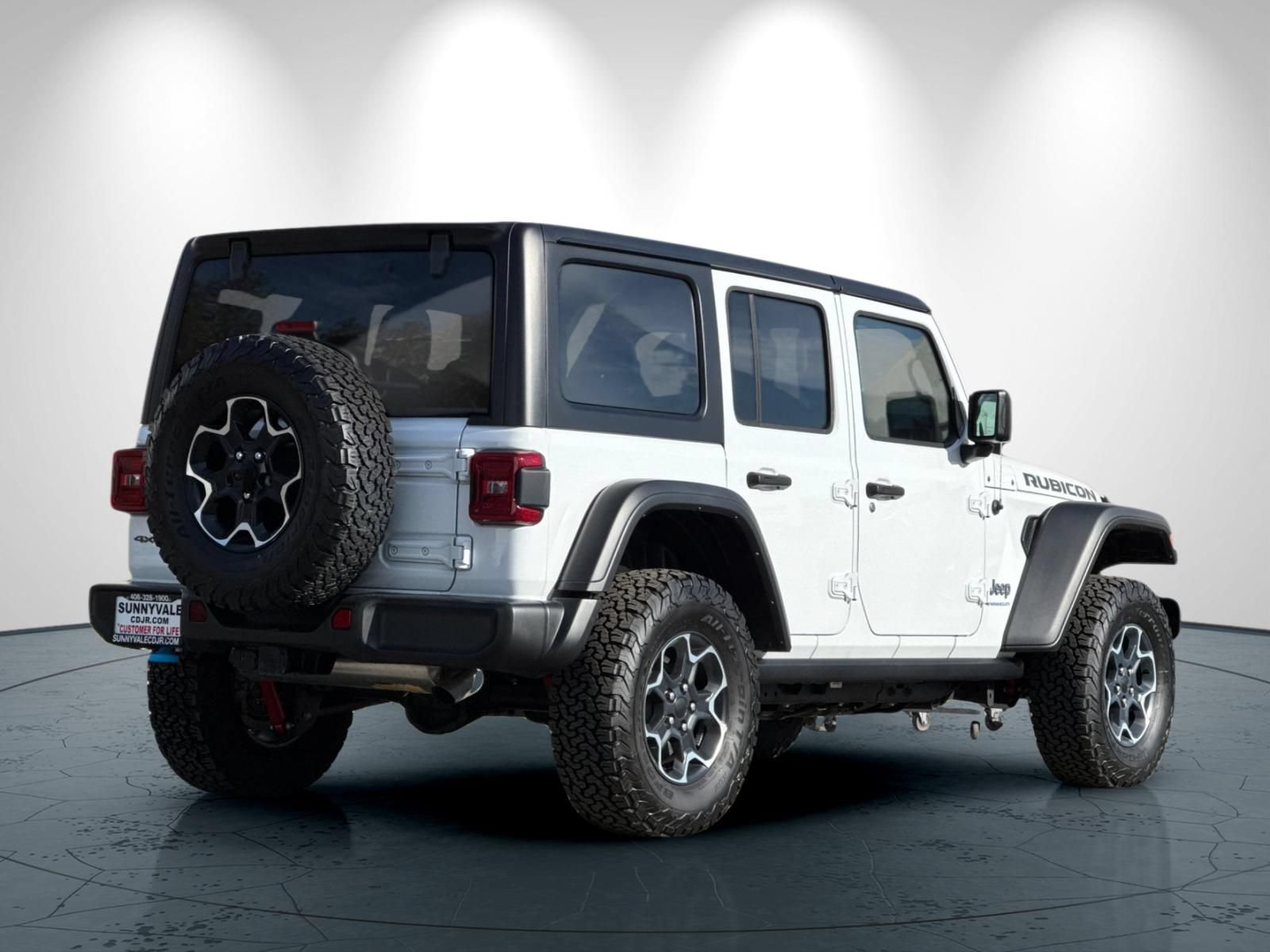 New 2023 Jeep Wrangler Unlimited Rubicon 4xe w/ Cold Weather Group AWD/4WD image 4