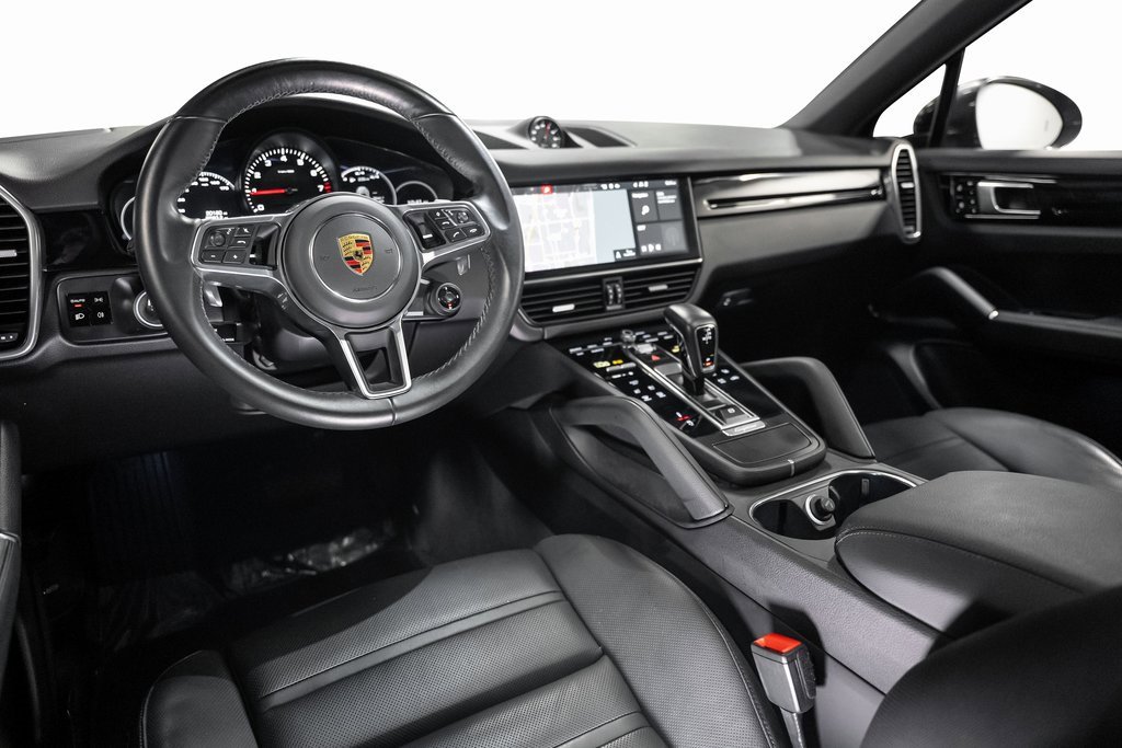 Used 2021 Porsche Cayenne Coupe image 36