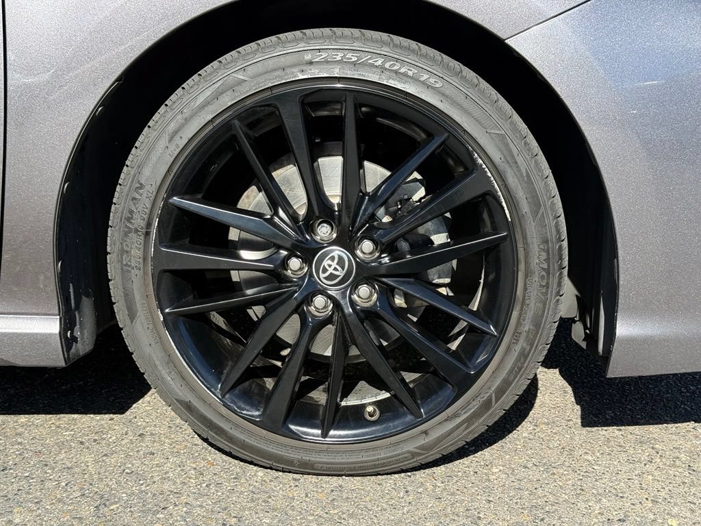 Used 2021 Toyota Camry XSE FWD image 15