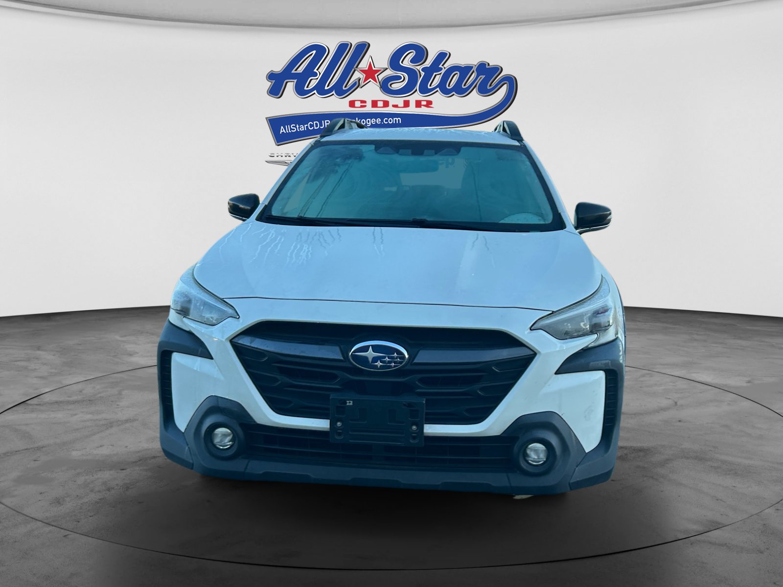 Used 2023 Subaru Outback Premium AWD/4WD image 2