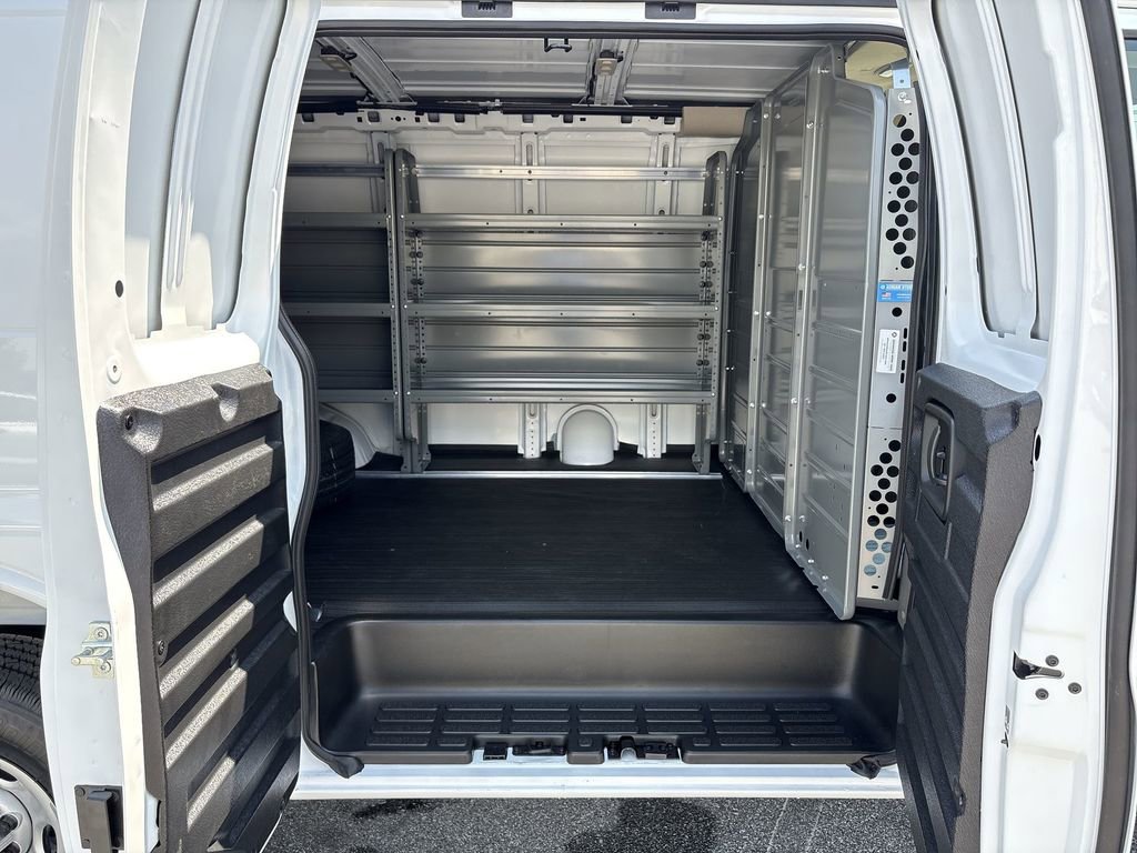 New 2025 Chevrolet Express 2500 w/ Driver Convenience Package image 23