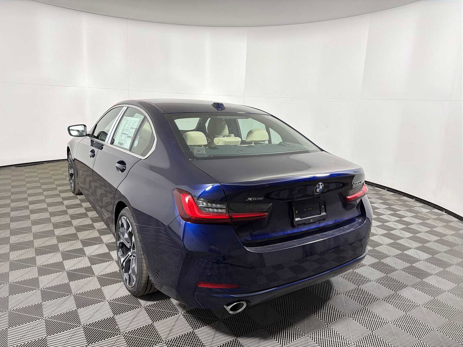 New 2026 BMW 330i xDrive Sedan w/ Convenience Package image 3