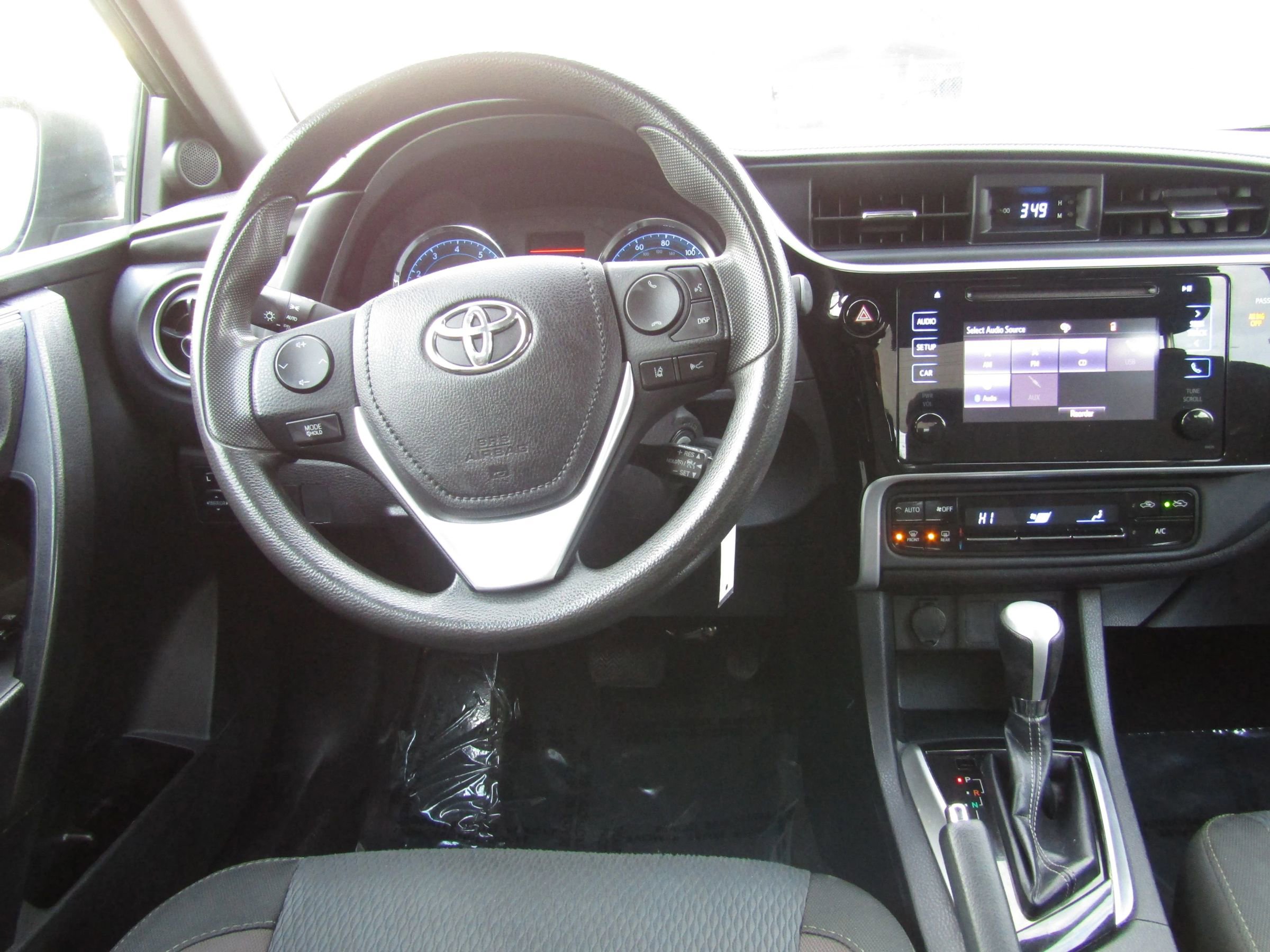 Used 2017 Toyota Corolla LE w/ Carpet Mat Package (TMS) image 13