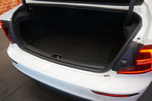 Used 2019 Volvo S60 T6 Momentum AWD/4WD image 38