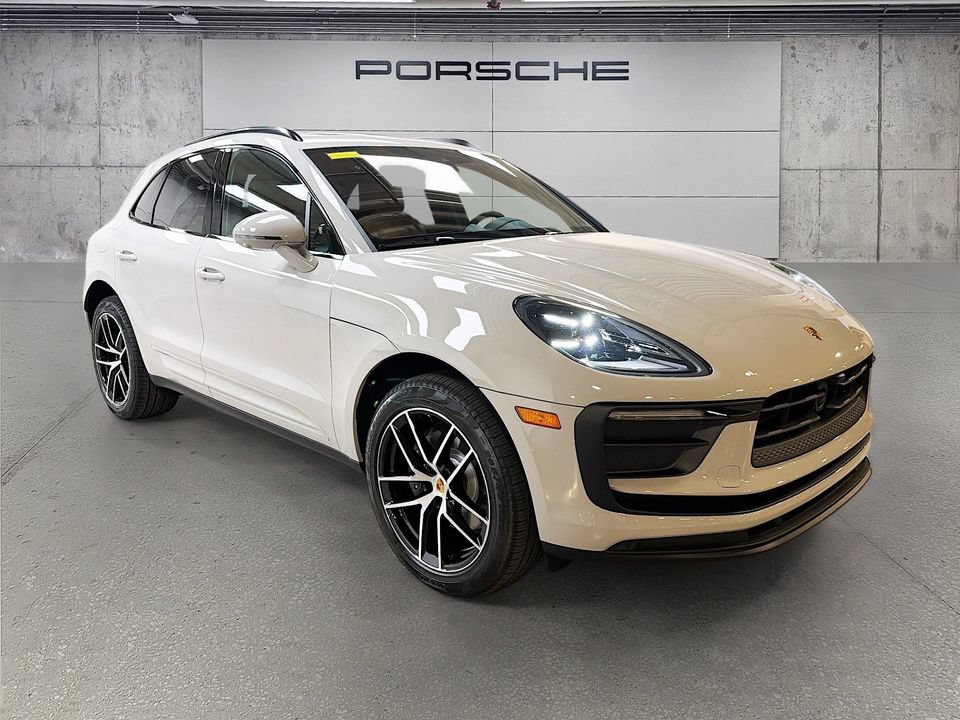 New 2026 Porsche Macan AWD/4WD image 7