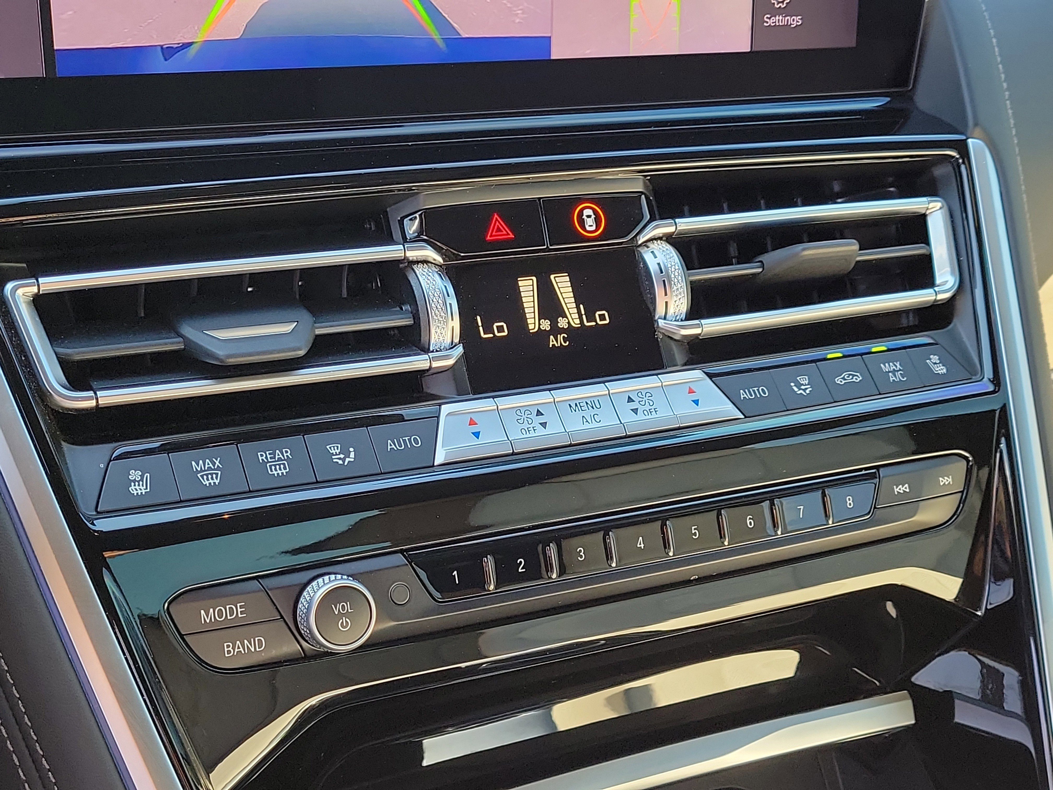 Used 2025 BMW M850i xDrive Convertible AWD/4WD image 25