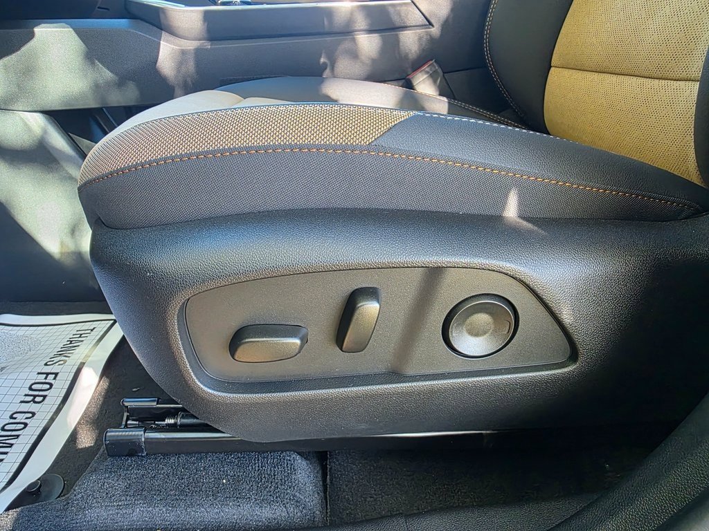 New 2026 Chevrolet Equinox ACTIV w/ Convenience Package III image 21