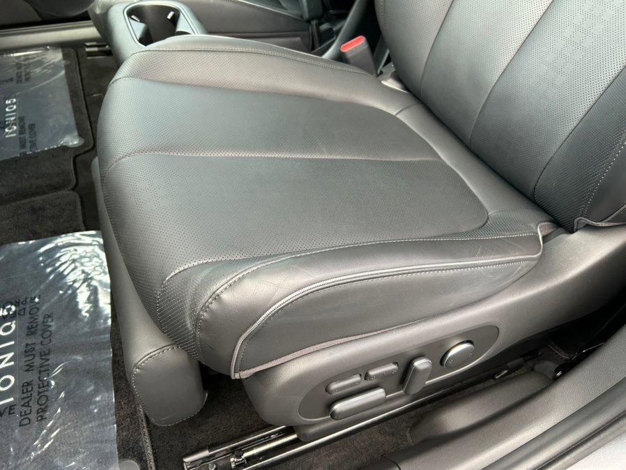 Used 2024 Hyundai Ioniq 5 Limited image 17