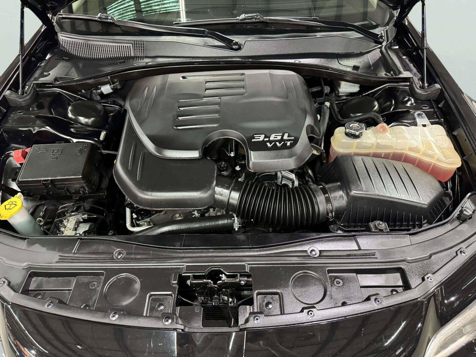 Used 2022 Chrysler 300 Touring w/ Sport Appearance Package RWD image 50