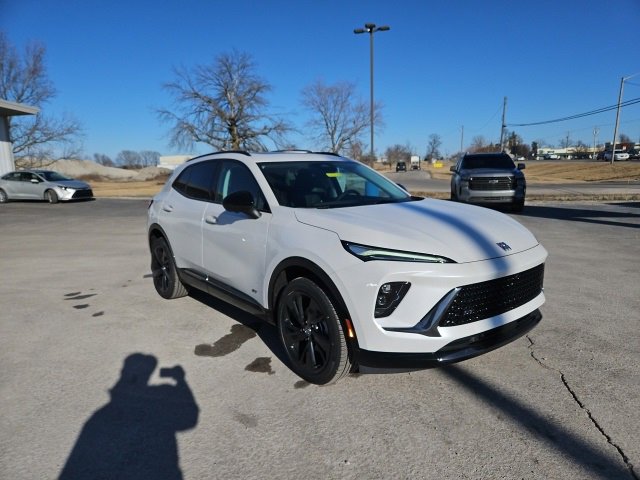 New 2025 Buick Envision Sport Touring image 4