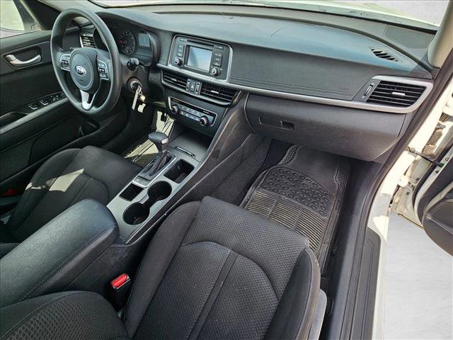 Used 2017 Kia Optima LX w/ Option Group 014 image 18