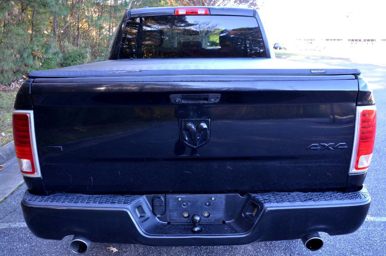 Used 2015 RAM 1500 Express w/ Black Ram 1500 Express Group image 9