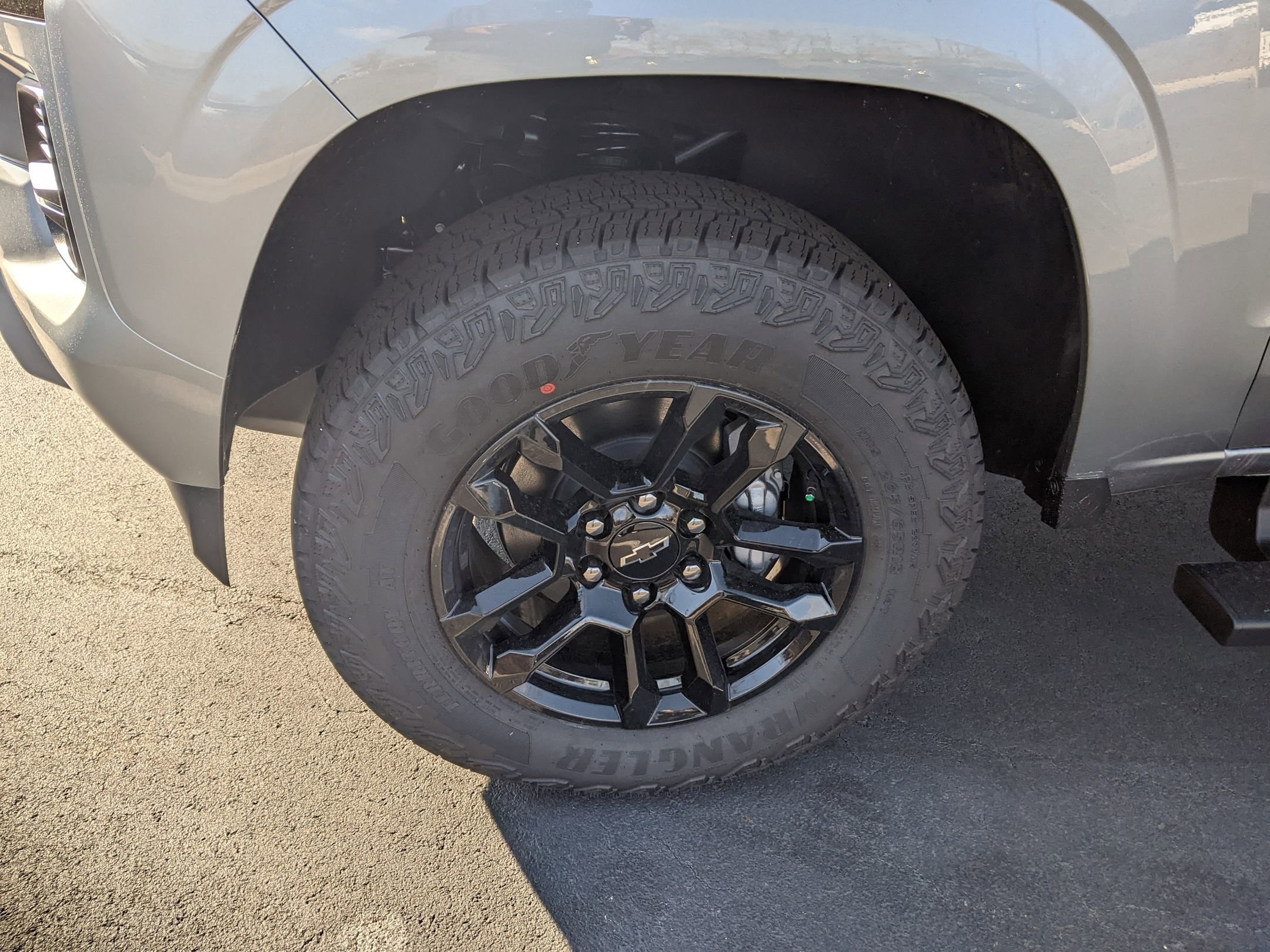 New 2025 Chevrolet Colorado Z71 w/ Midnight Edition image 11