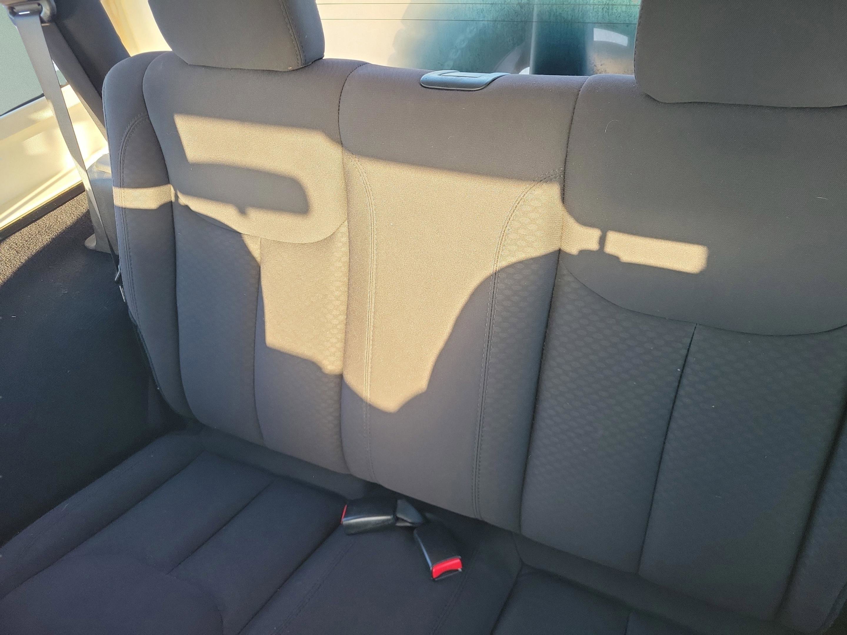 Used 2015 Jeep Wrangler Sport image 12