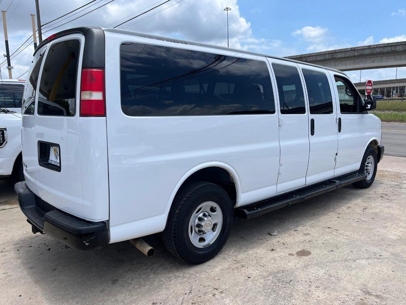 Used 2012 Chevrolet Express 3500 LS RWD image 6