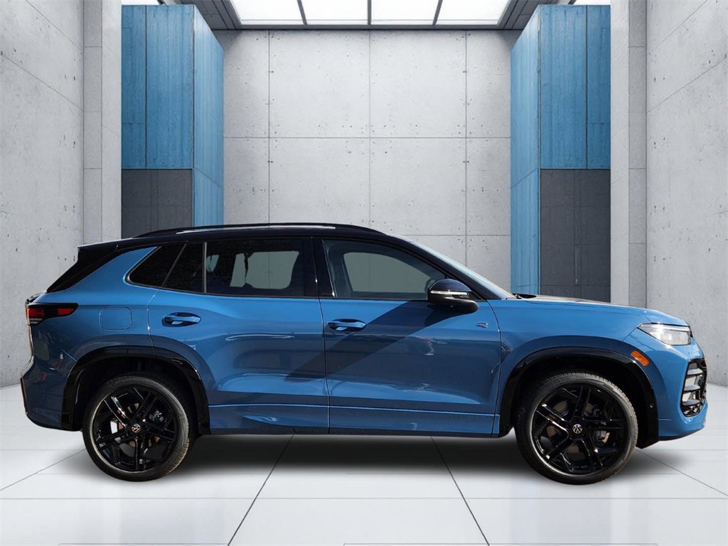 New 2026 Volkswagen Tiguan SE R-Line image 27