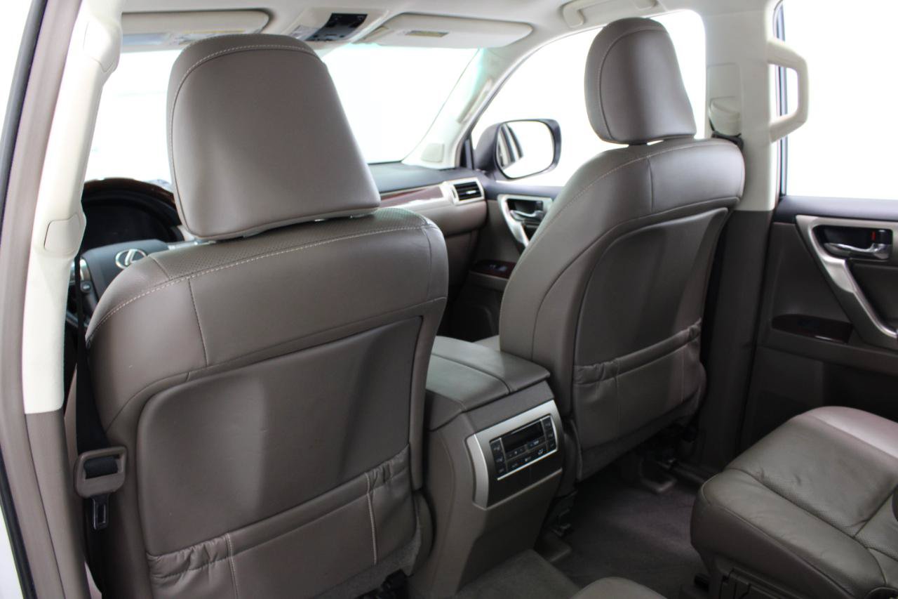 Used 2018 Lexus GX 460 Premium AWD/4WD image 37