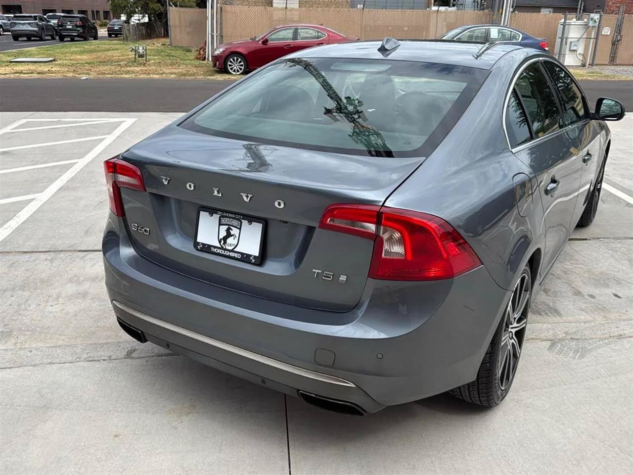 Used 2017 Volvo S60 T5 Inscription Platinum FWD image 12