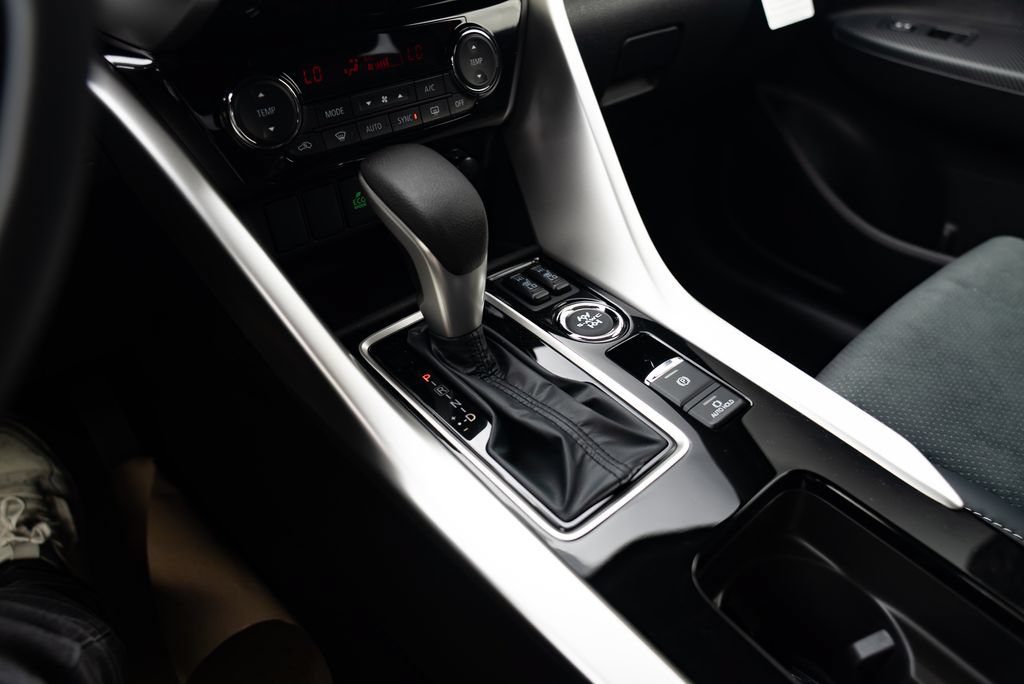 New 2026 Mitsubishi Eclipse Cross SE AWD/4WD image 17