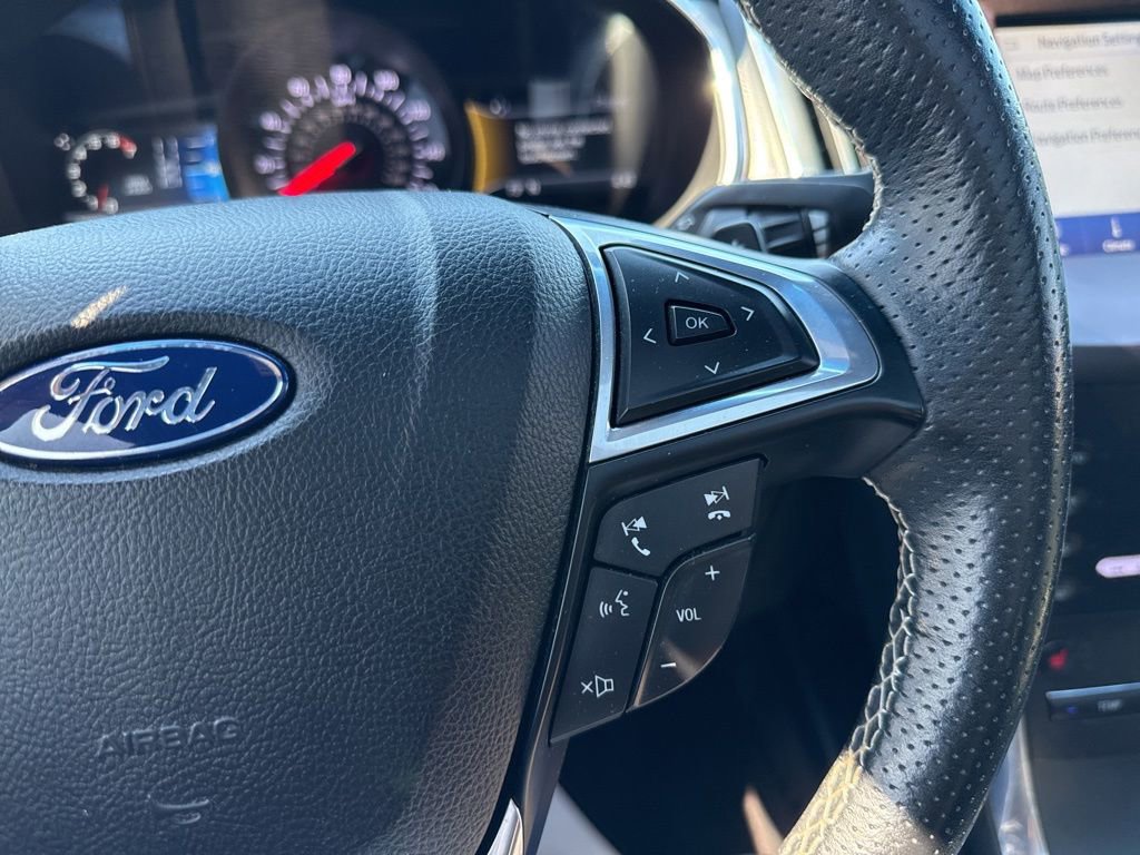 Used 2020 Ford Edge ST w/ Cold Weather Package AWD/4WD image 32