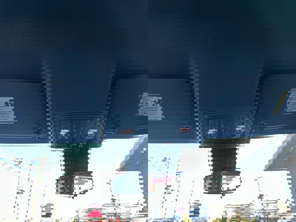 Used 2022 Chevrolet Silverado 1500 LT image 21