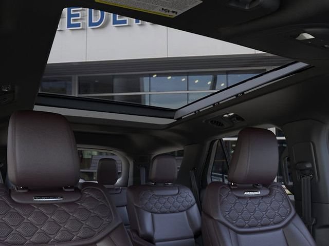 New 2026 Ford Explorer Platinum w/ LUX Leather Package AWD/4WD image 22