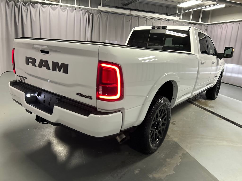 Used 2025 RAM 3500 Limited AWD/4WD image 7