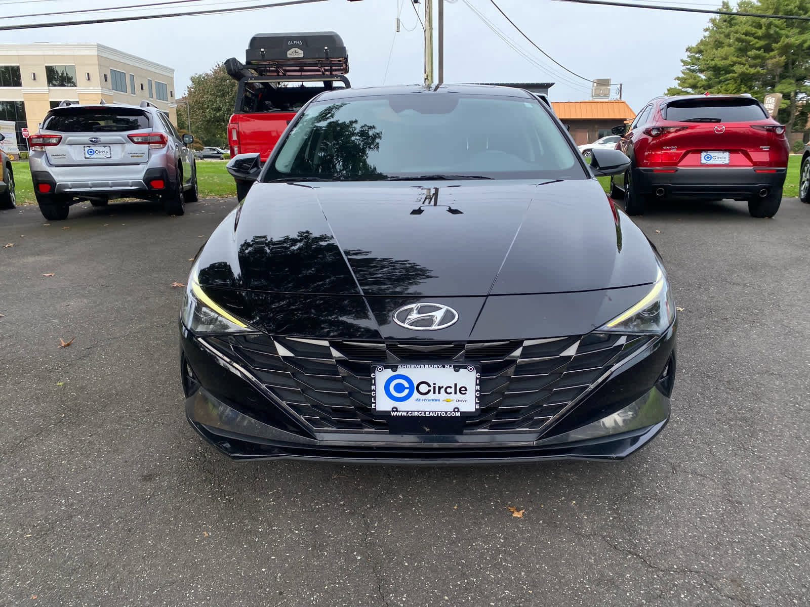 Used 2022 Hyundai Elantra SEL w/ Convenience + Premium Package image 3