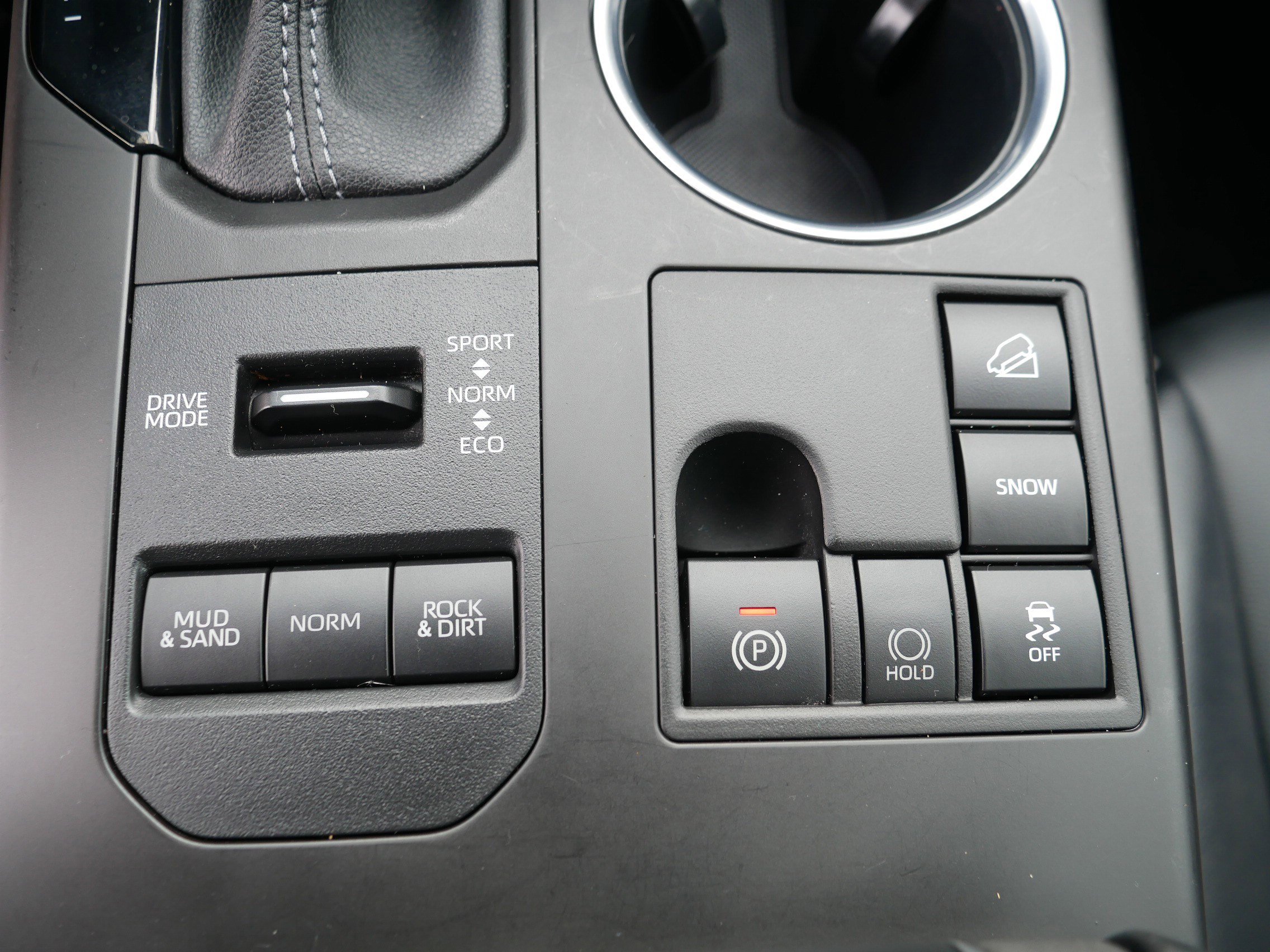 Used 2023 Toyota Highlander XLE AWD/4WD image 30