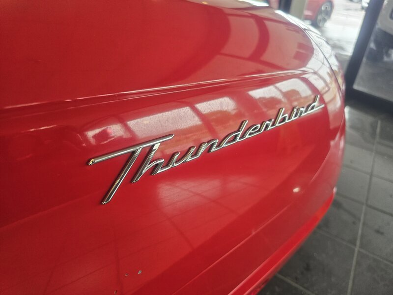 Used 2002 Ford Thunderbird image 19