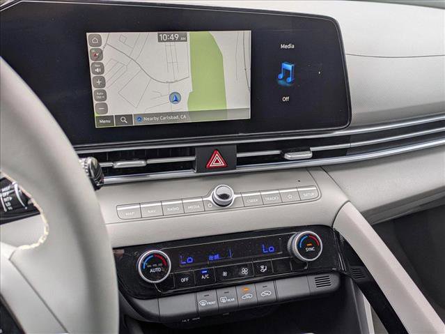 New 2025 Hyundai Elantra SEL image 12