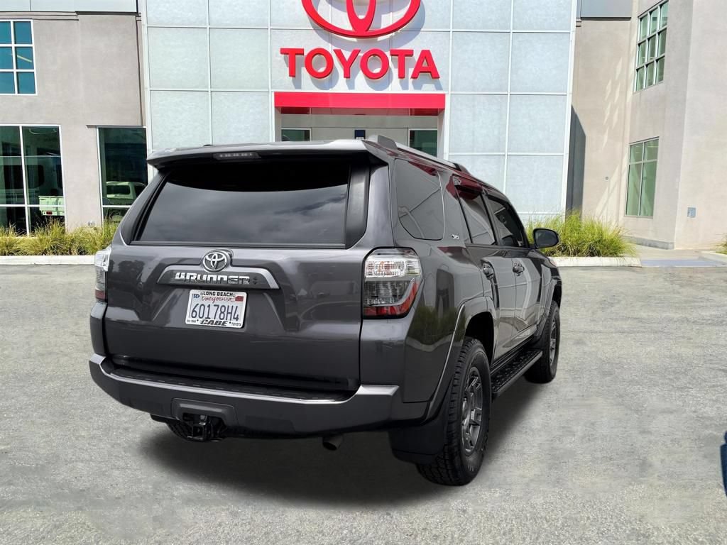 Used 2021 Toyota 4Runner SR5 RWD image 7