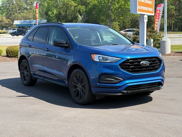 Used 2024 Ford Edge SE w/ Black Appearance Package image 7