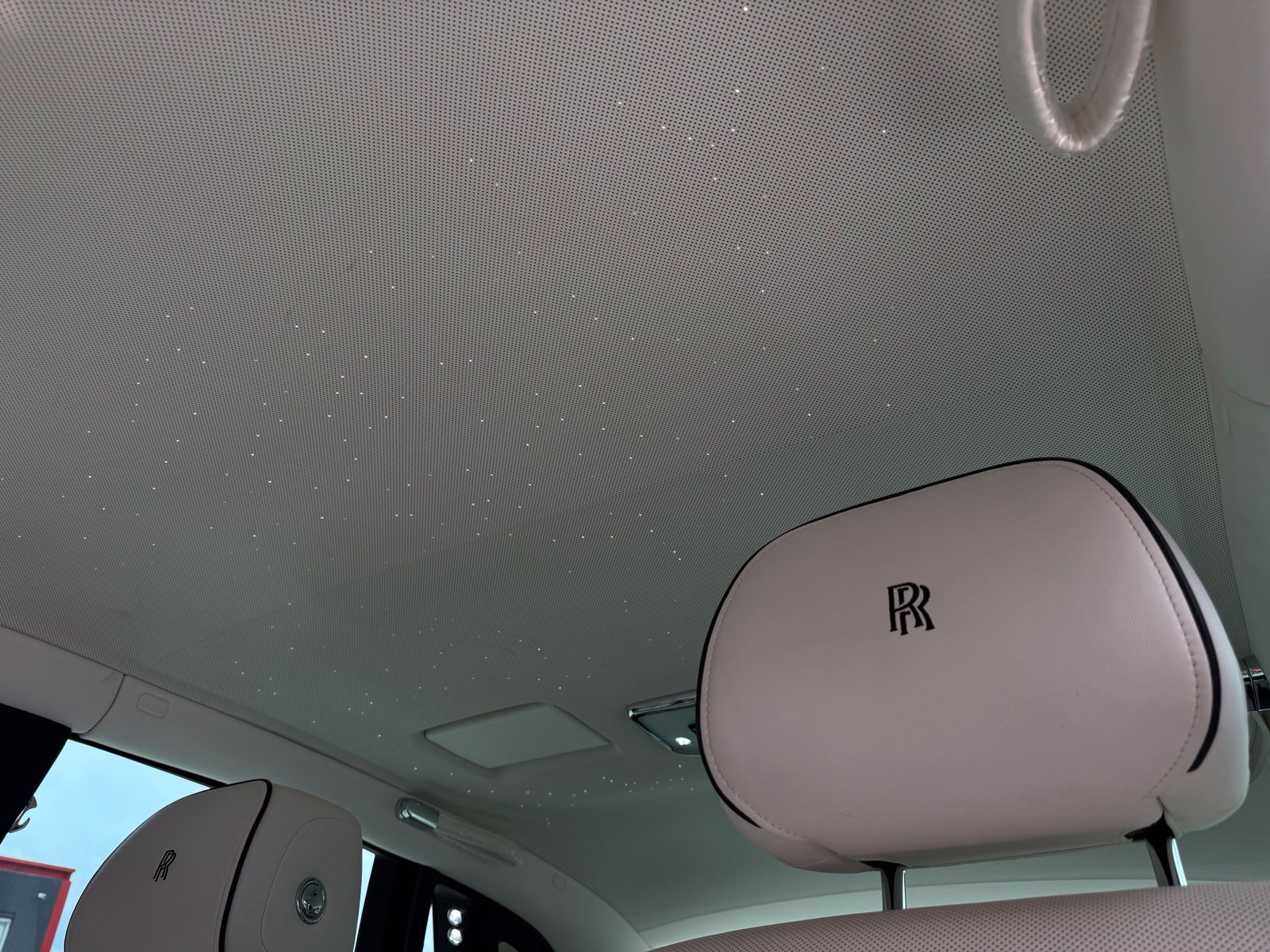 Used 2022 Rolls-Royce Phantom Sedan RWD image 39